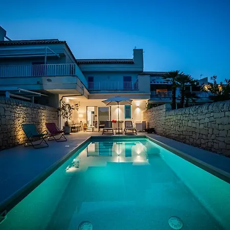 Gioia Con Piscina Privata